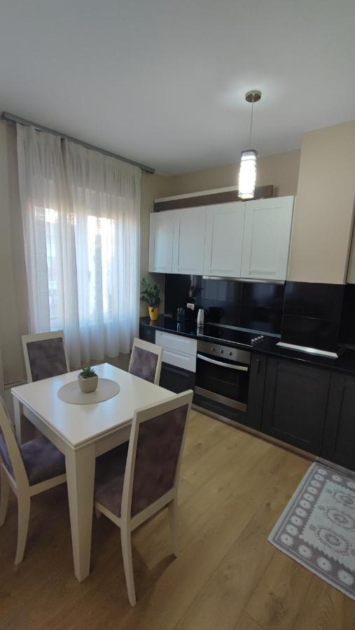 Tirana New Bazaar-Apartment 1 Luaran gambar